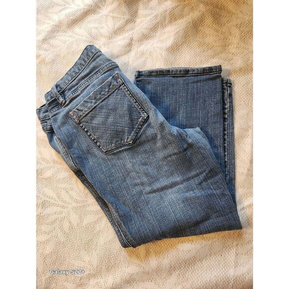 17 Mossimo crop jeans - Picture 1 of 5